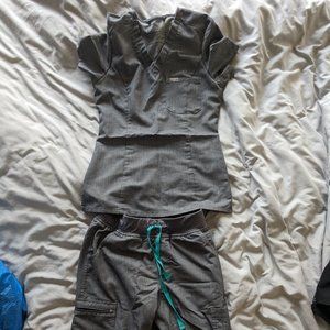 Figs Matching Slate Grey Scrub Set